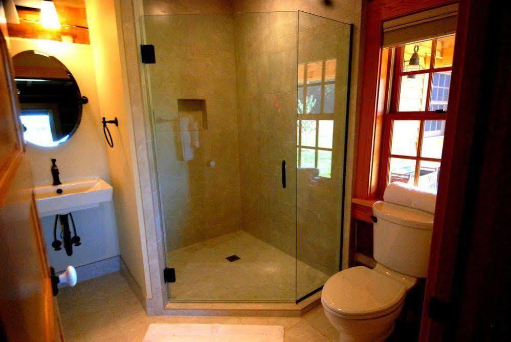 Silver Lake Bed And Breakfast (Adults Only) Harrisonburg Eksteriør bilde